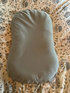 Snuggle Me Organic Infant Lounger with Light Blue Cover - excellent condition